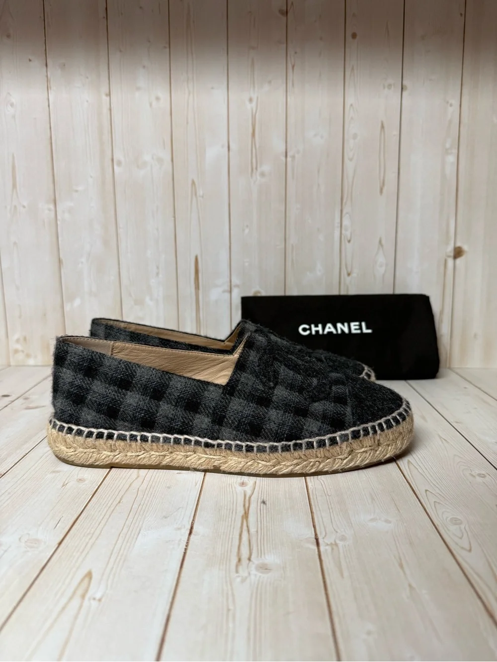 CHANEL Flannel CC Espadrille Flats Dark Grey/Black Sz 36 / 6